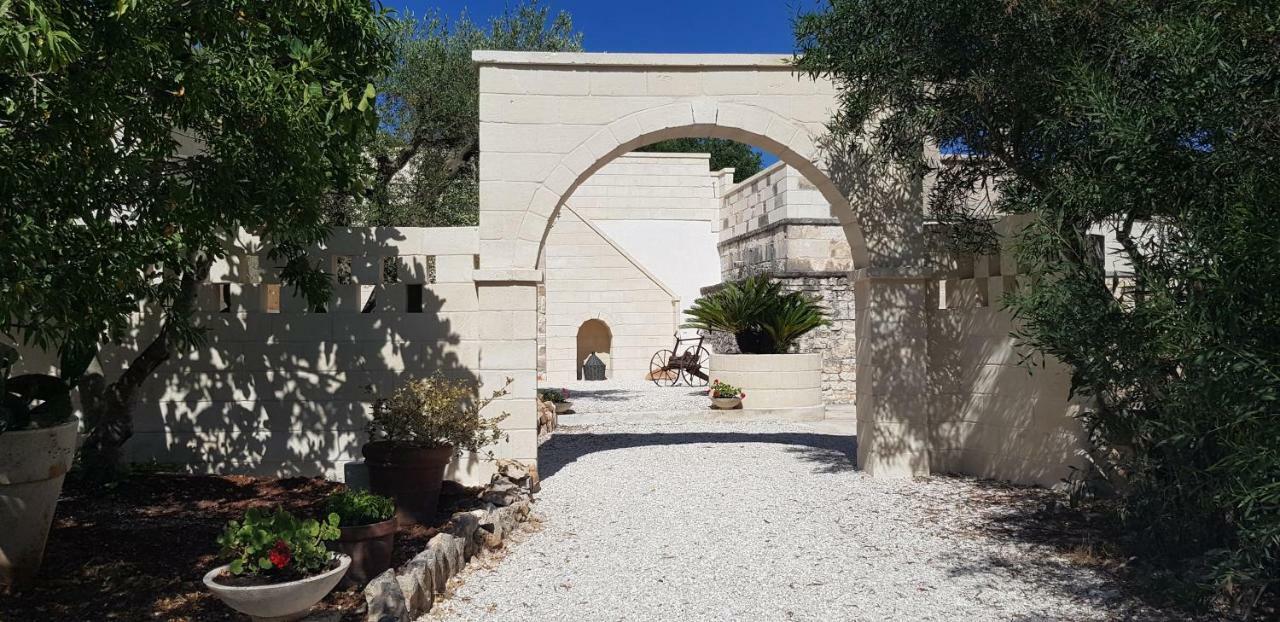 Trulli Aurasia Остуни Экстерьер фото